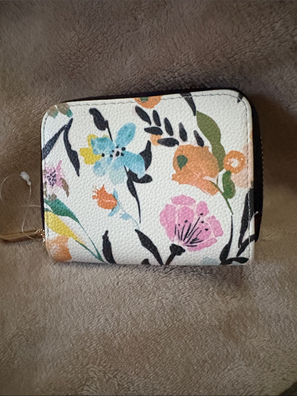 A new day Cream Floral Zip Credit Card Wallet